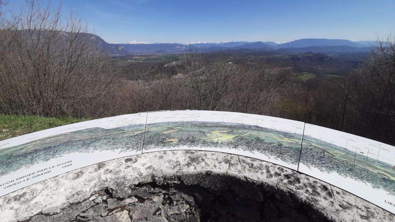 Petite Maison De Village Situee Entre Lacs, Cascades Et Montagnes Virieu-le-Grand Buitenkant foto